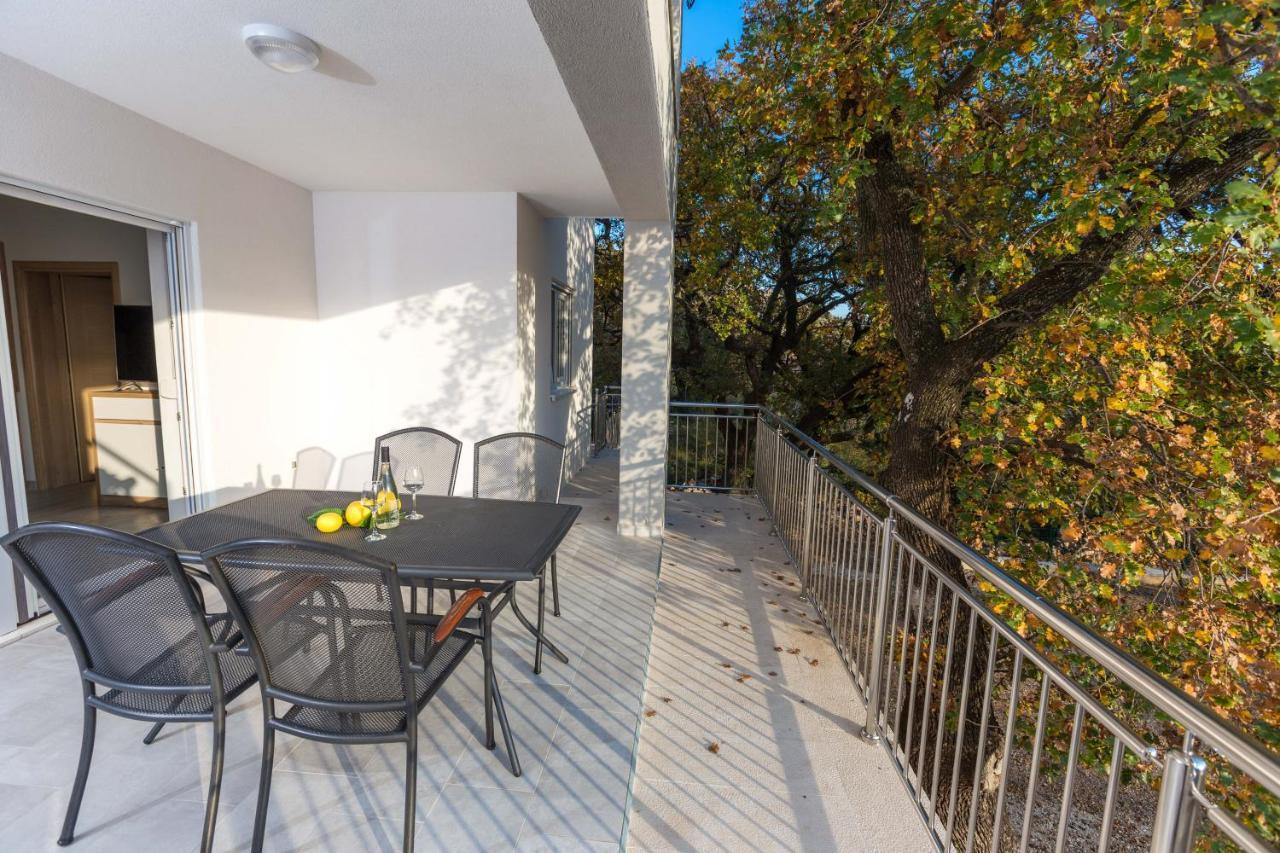 Apartmani Villa Paulo Стариград-Паклениця Екстер'єр фото