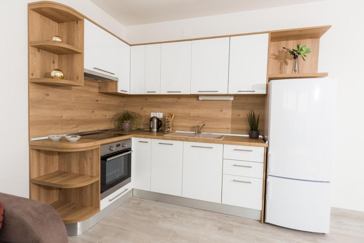 Apartmani Villa Paulo Стариград-Паклениця Екстер'єр фото